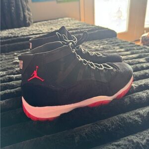 JORDAN 12 RETRO 'BRED VELVET' SNEAkERS